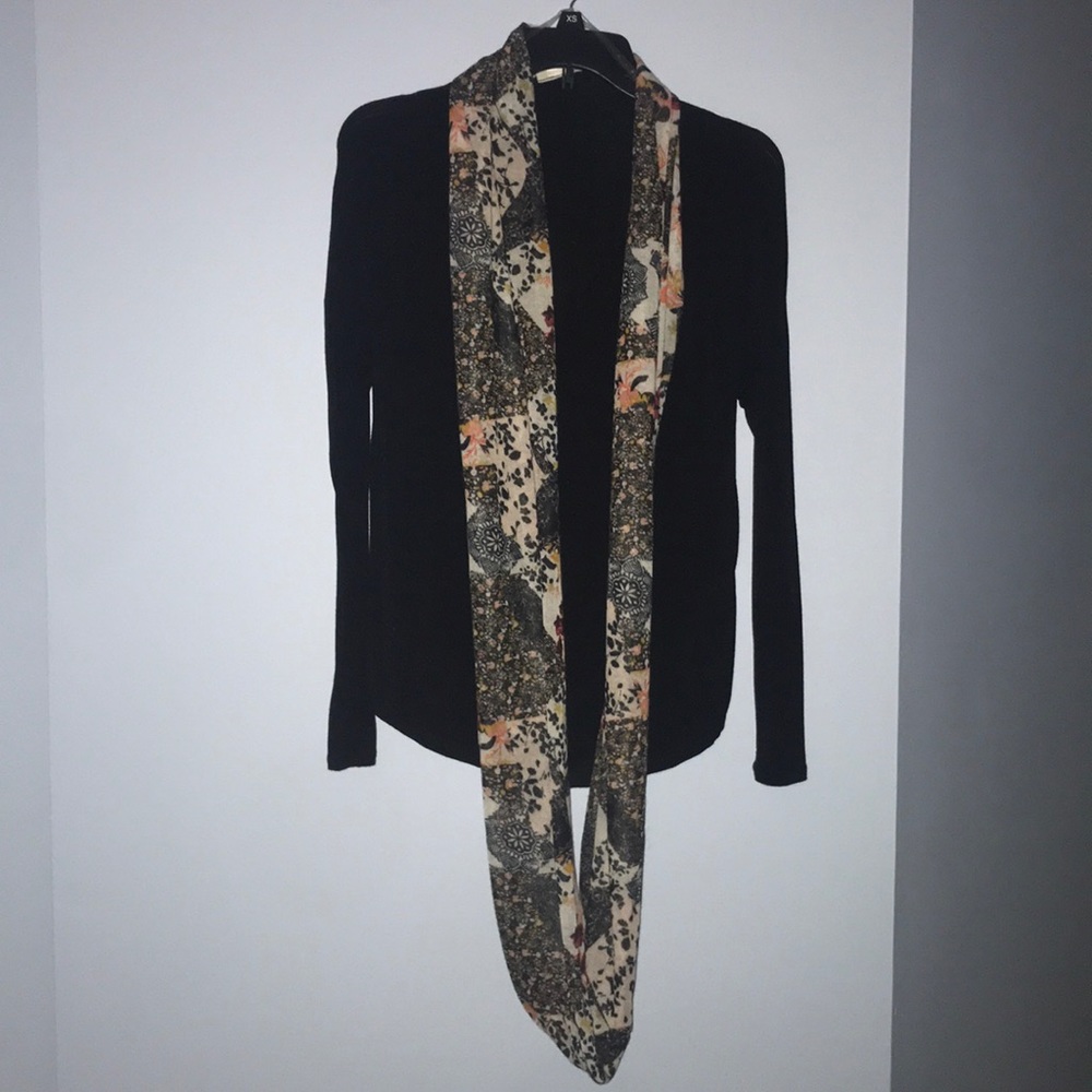 Black long sleeve tee with scarf
